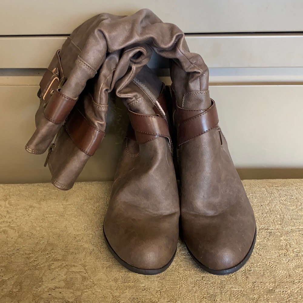 Crown Vintage Long Brown Heel Boots